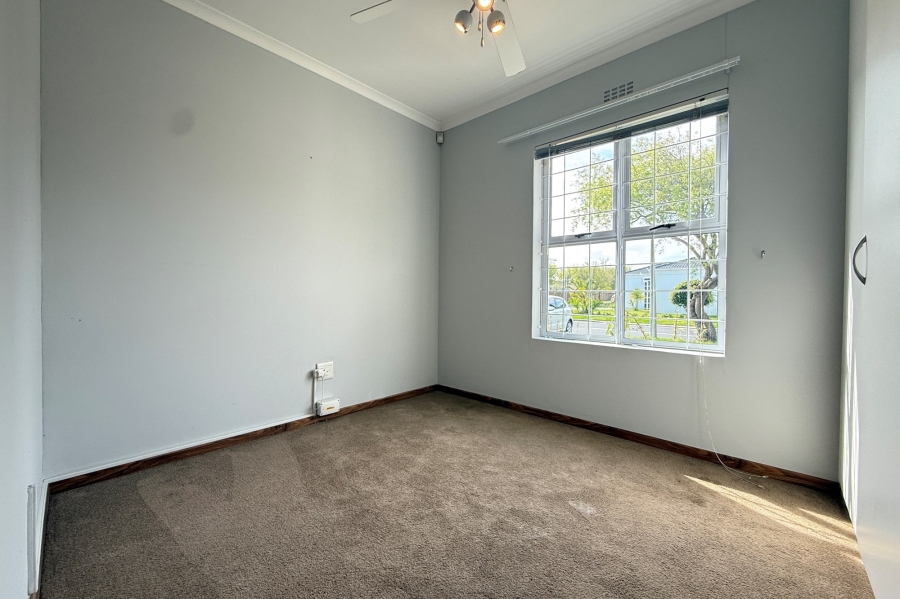 To Let 2 Bedroom Property for Rent in Sunningdale Western Cape